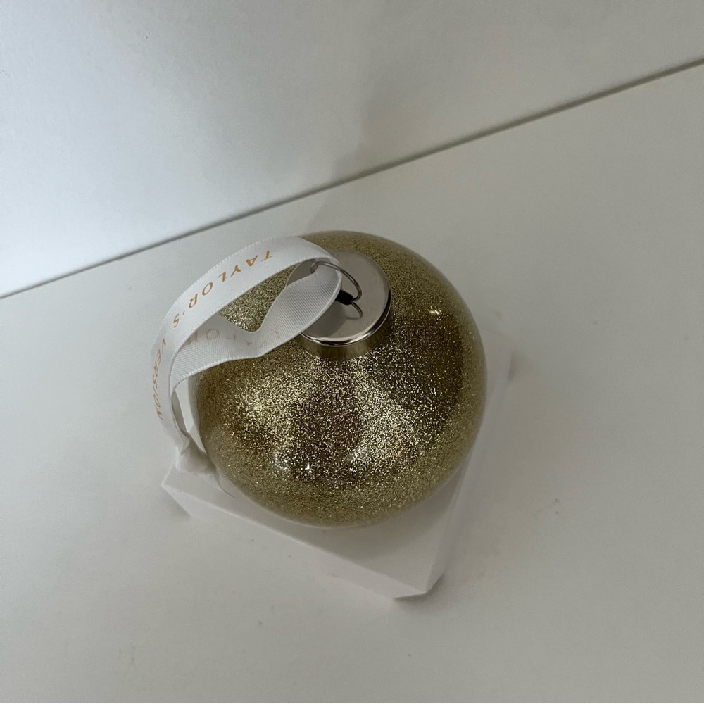 NWT Taylor Swift Taylor’s Version Gold Ornament - Picture 7 of 9
